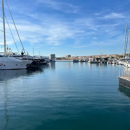 Cote Jardin - Wifi Апартаменты Сен-Рафаэль